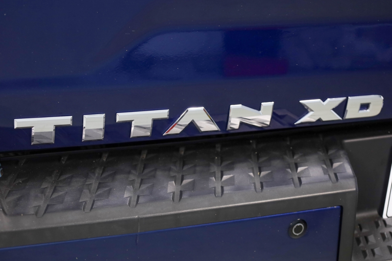 Nissan Titan XD 4x4 Diesel Crew Cab SV 2019