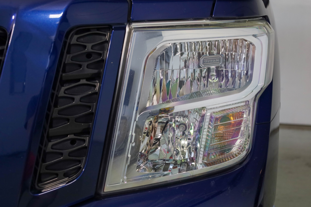 Nissan Titan XD 4x4 Diesel Crew Cab SV 2019