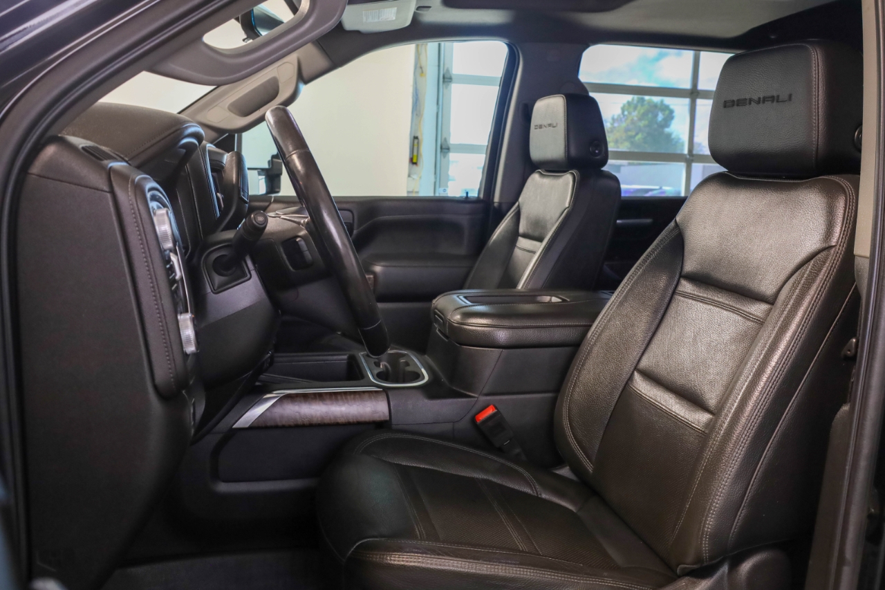 GMC Sierra 3500HD 4WD Crew Cab 159" Denali 2020