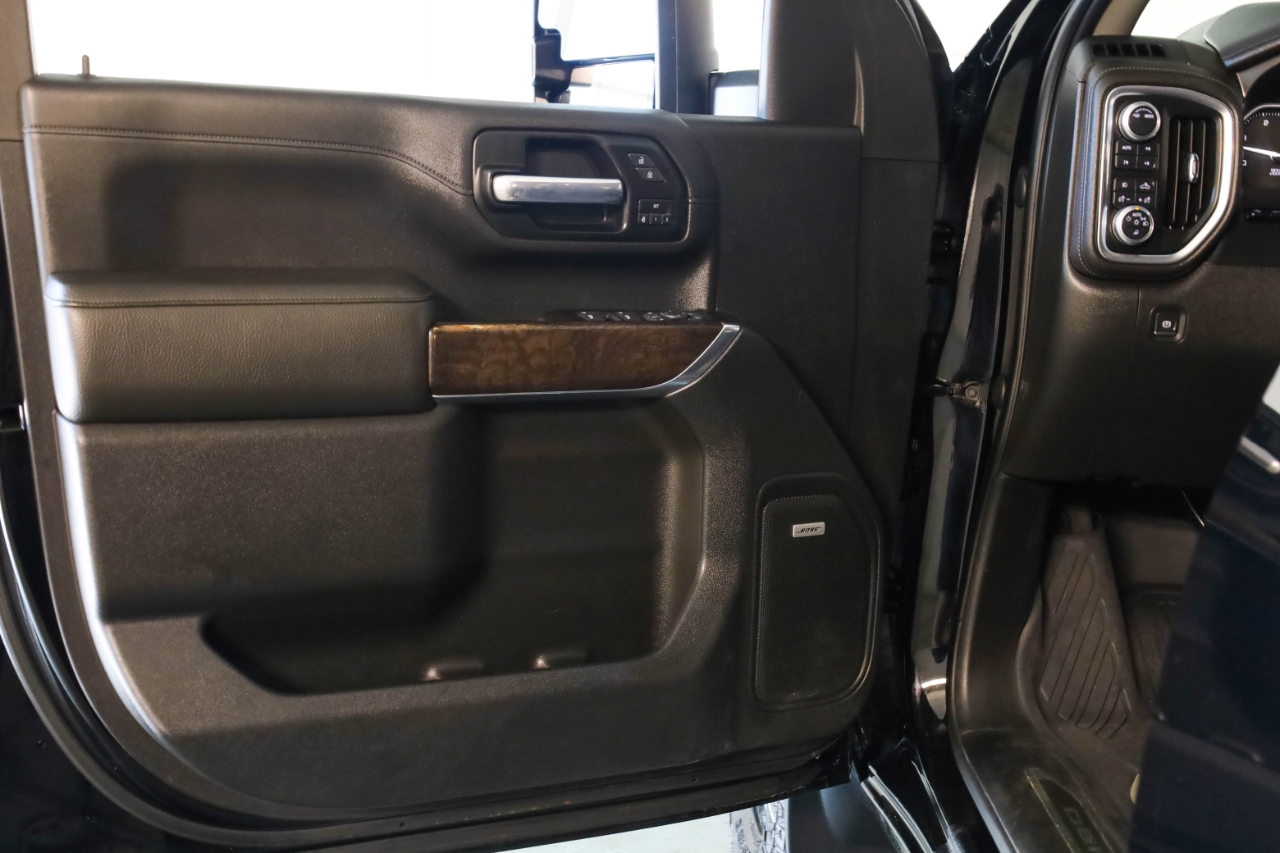 GMC Sierra 3500HD 4WD Crew Cab 159" Denali 2020