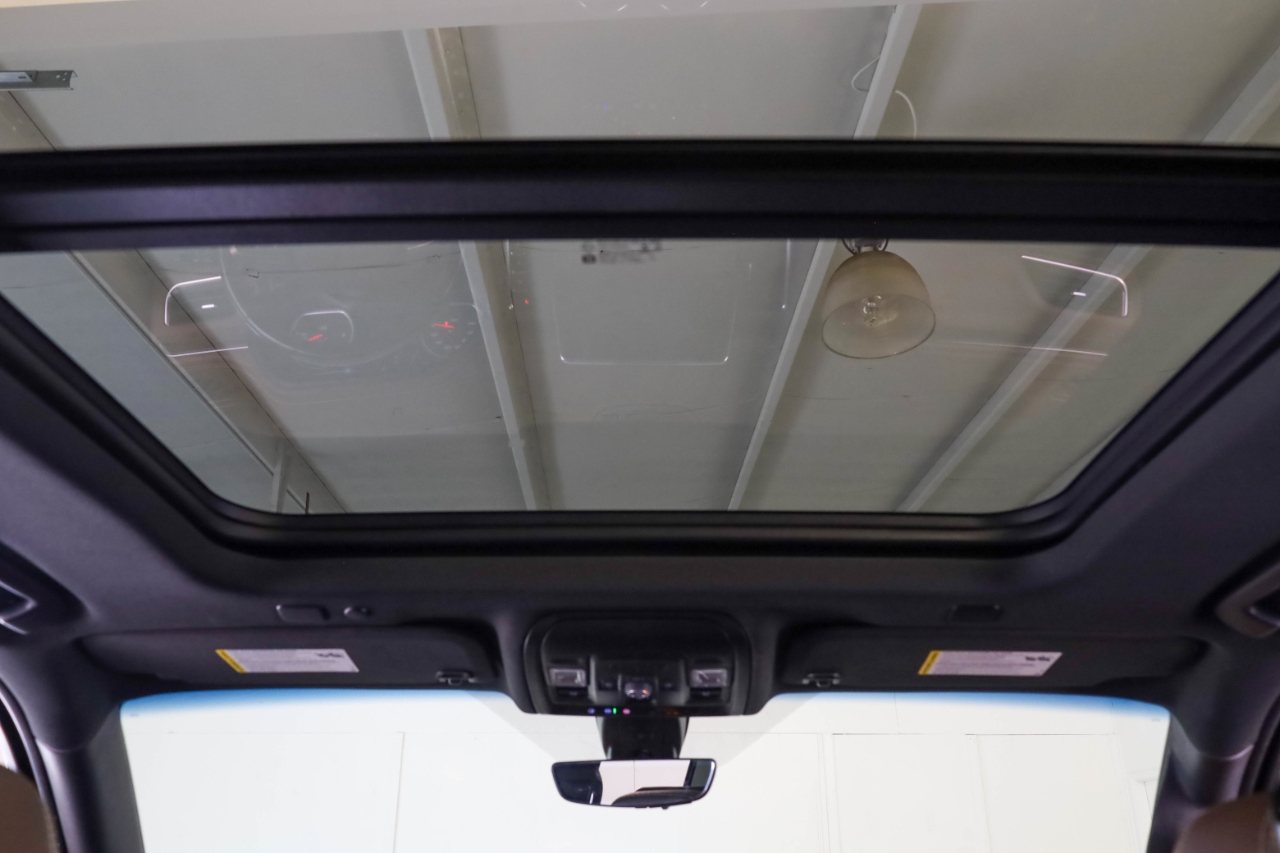 Chevrolet Tahoe 4WD 4dr High Country 2021