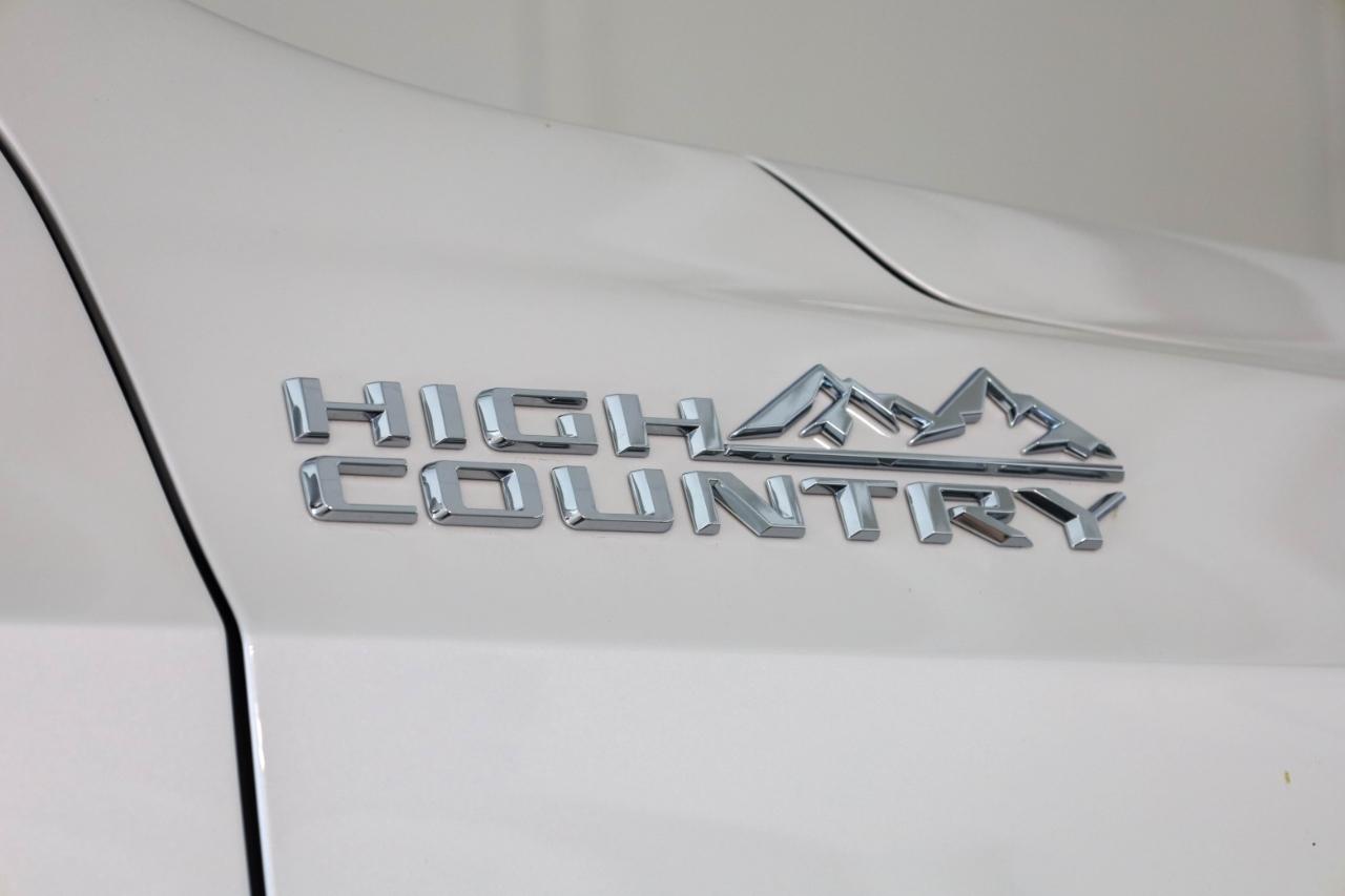 Chevrolet Tahoe 4WD 4dr High Country 2021