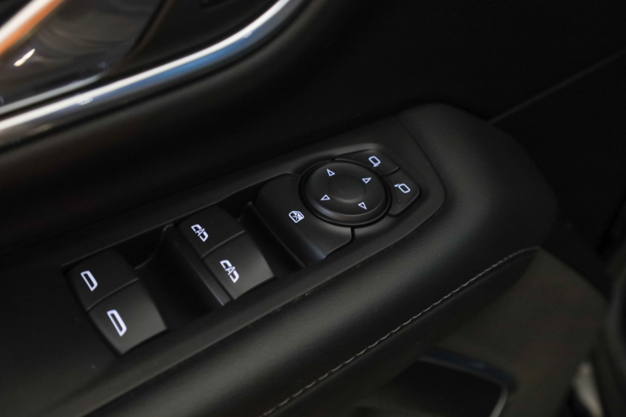 GMC Yukon 4WD 4dr SLE 2023