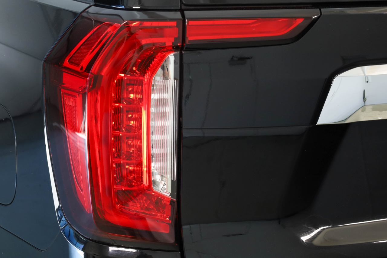 GMC Yukon 4WD 4dr SLE 2023