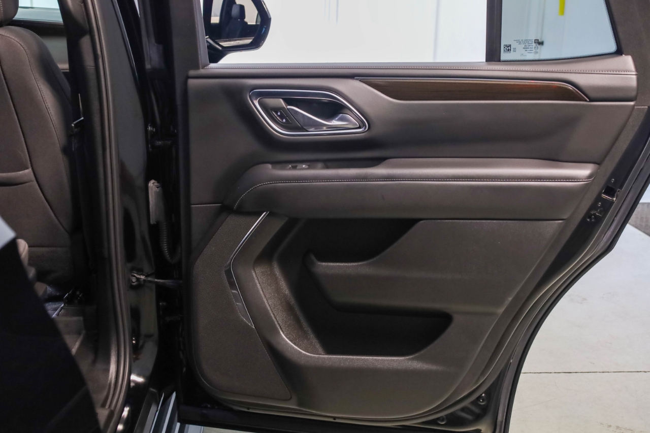 GMC Yukon 4WD 4dr SLE 2023