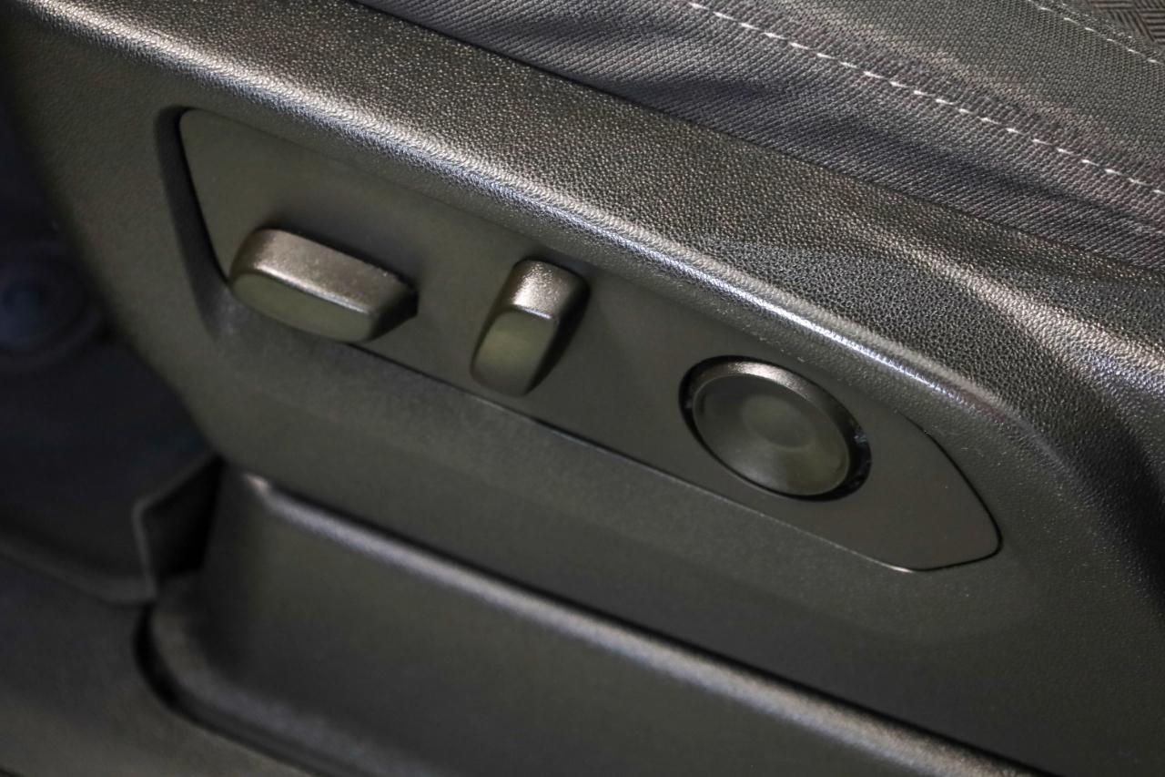 GMC Yukon 4WD 4dr SLE 2023