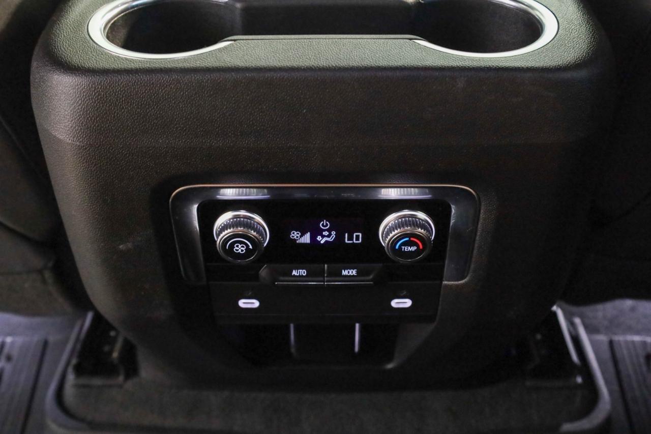 GMC Yukon 4WD 4dr SLE 2023