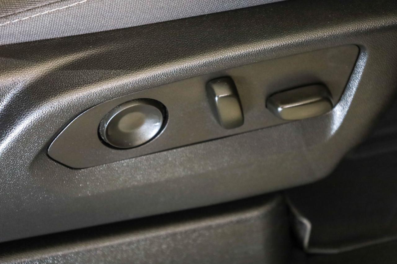 GMC Yukon 4WD 4dr SLE 2023