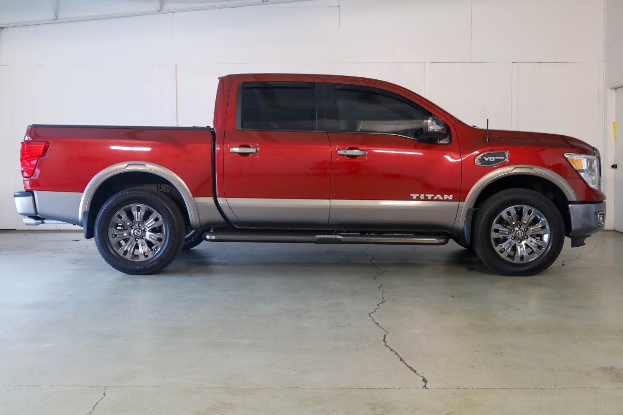 Nissan Titan 4x4 Crew Cab Platinum Reserve 2017