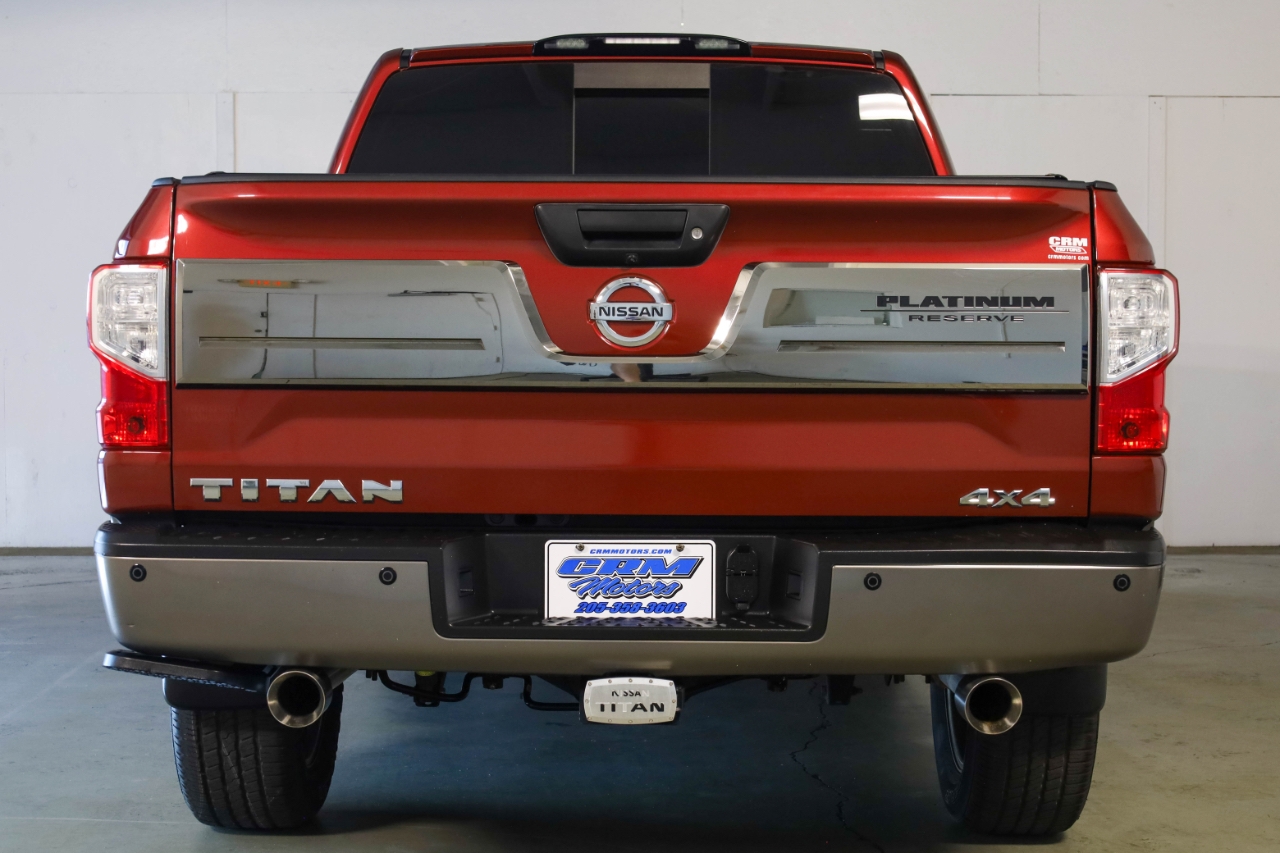Nissan Titan 4x4 Crew Cab Platinum Reserve 2017