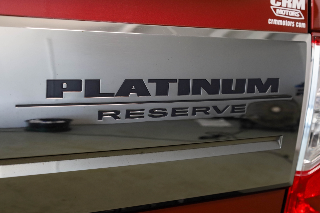 Nissan Titan 4x4 Crew Cab Platinum Reserve 2017