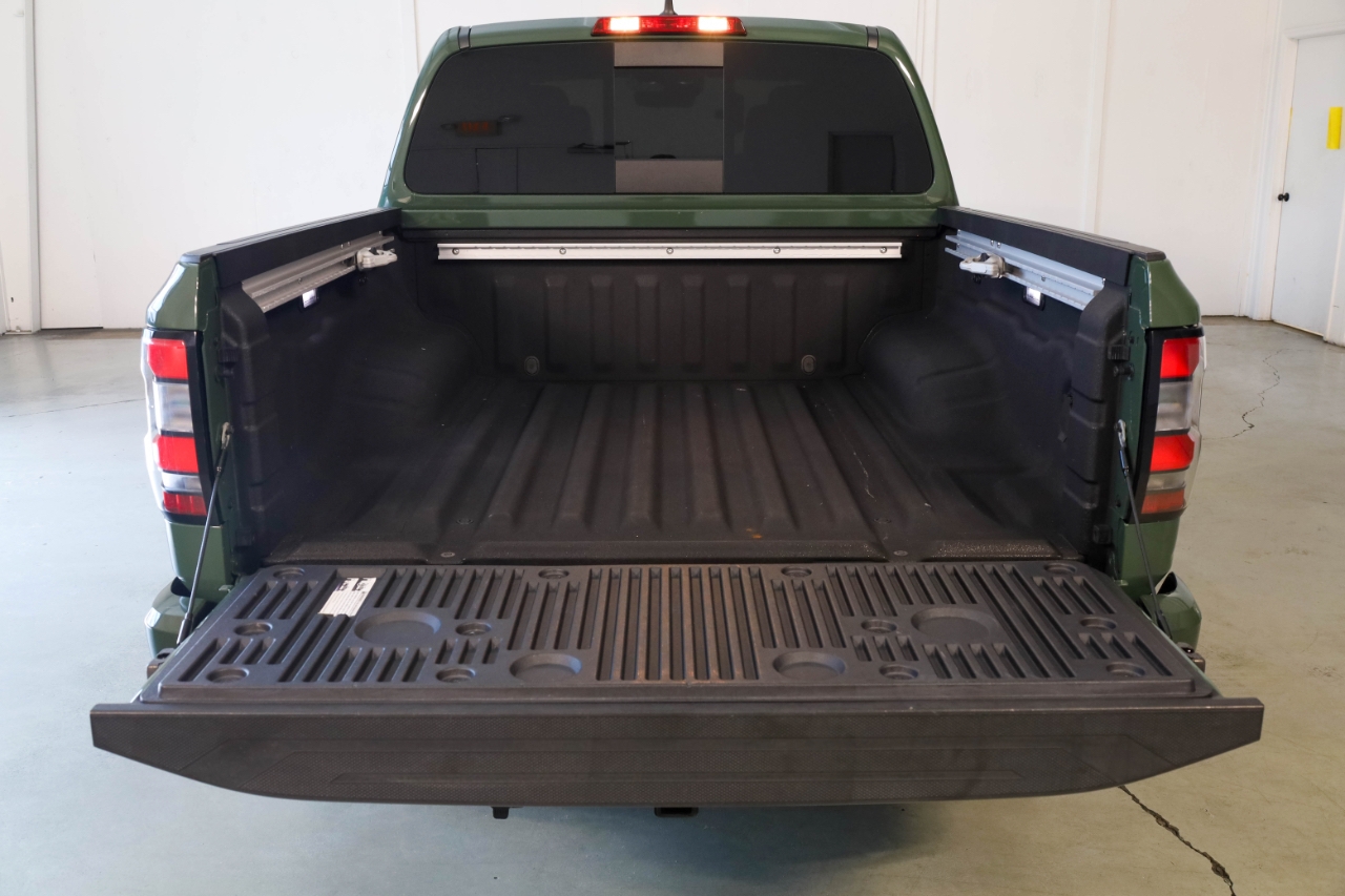 Nissan Frontier Crew Cab 4x4 PRO-4X Auto *Ltd Avail* 2023