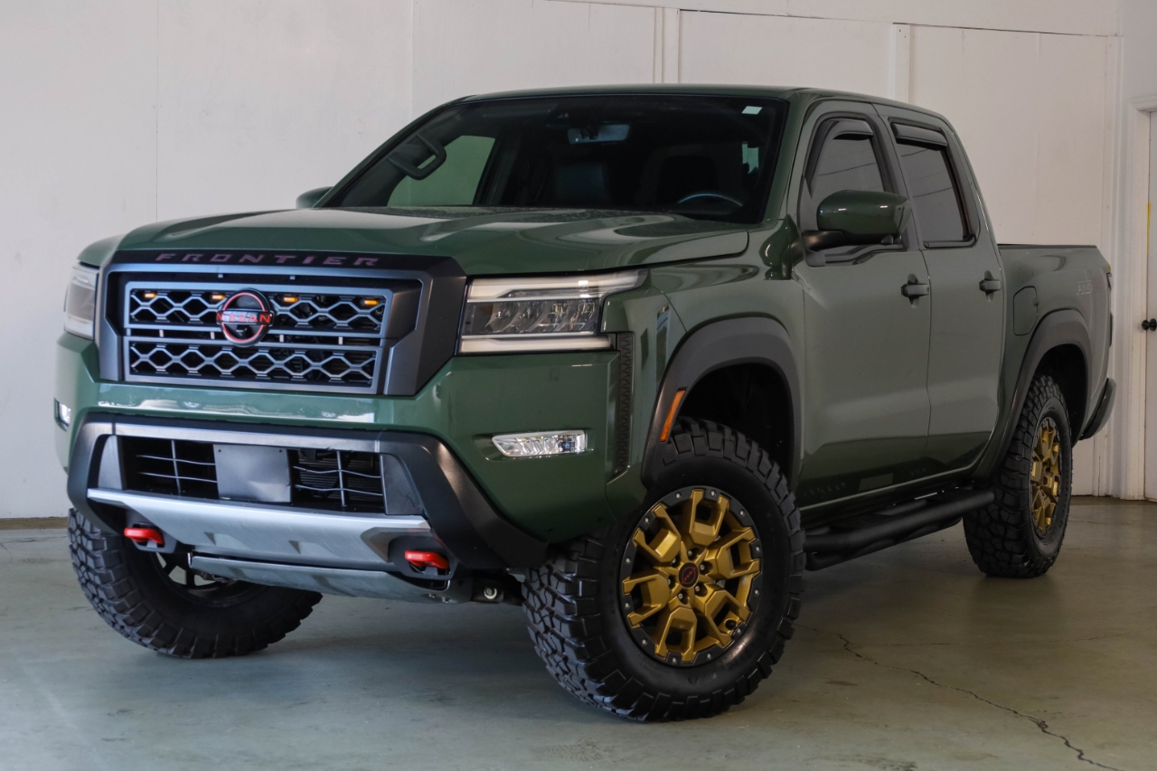 Nissan Frontier Crew Cab 4x4 PRO-4X Auto *Ltd Avail* 2023