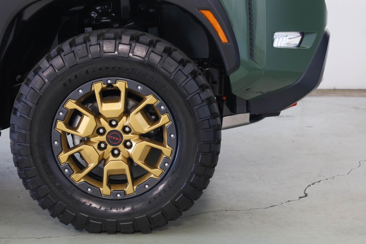 Nissan Frontier Crew Cab 4x4 PRO-4X Auto *Ltd Avail* 2023