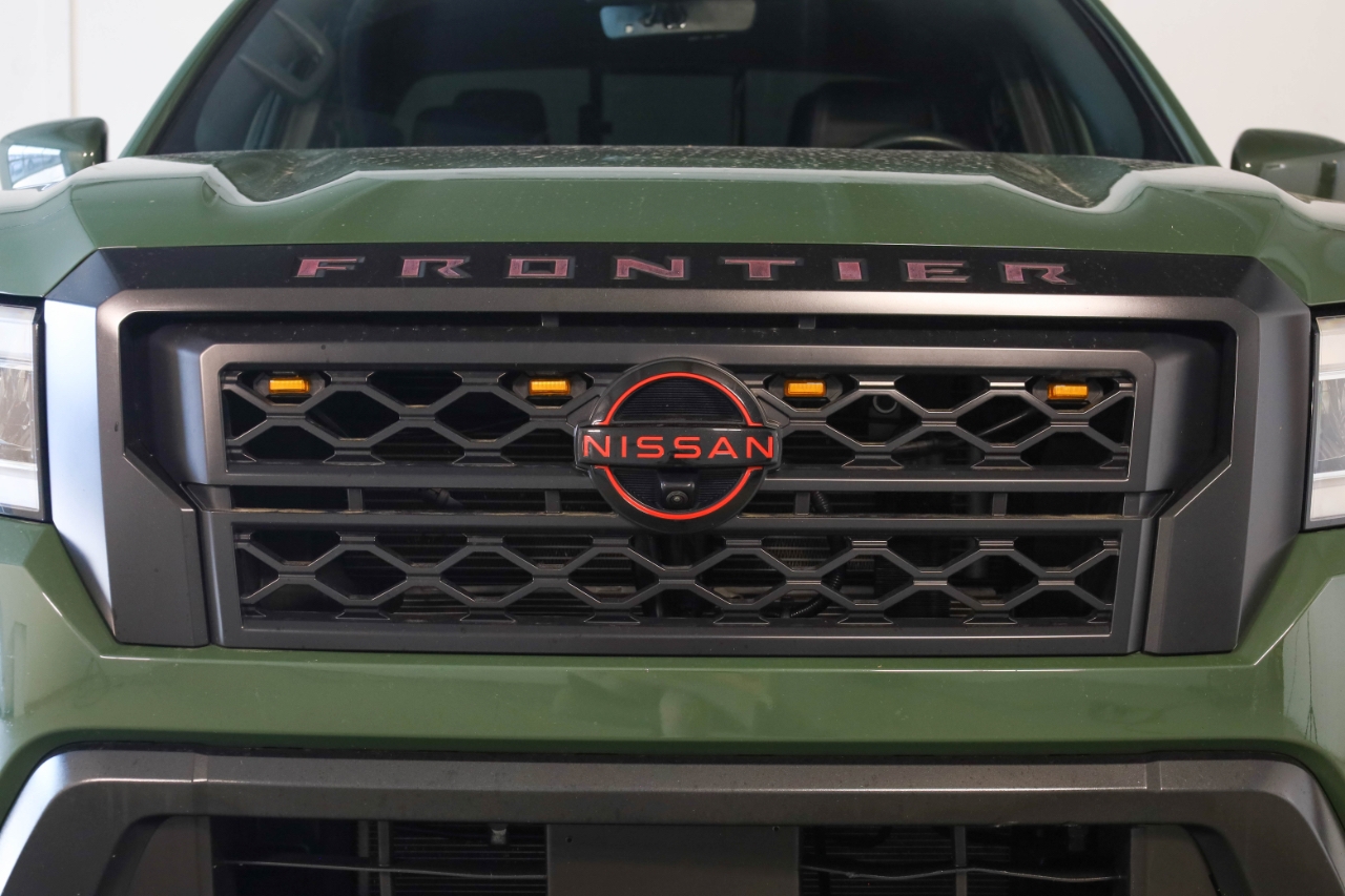 Nissan Frontier Crew Cab 4x4 PRO-4X Auto *Ltd Avail* 2023
