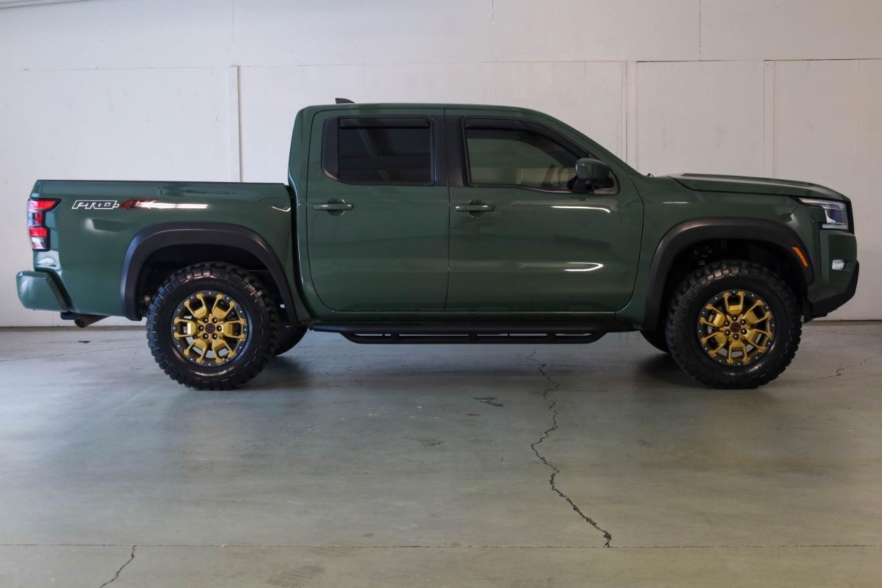 Nissan Frontier Crew Cab 4x4 PRO-4X Auto *Ltd Avail* 2023