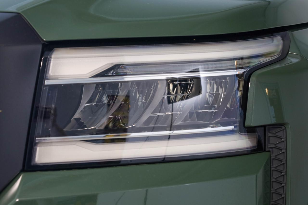 Nissan Frontier Crew Cab 4x4 PRO-4X Auto *Ltd Avail* 2023