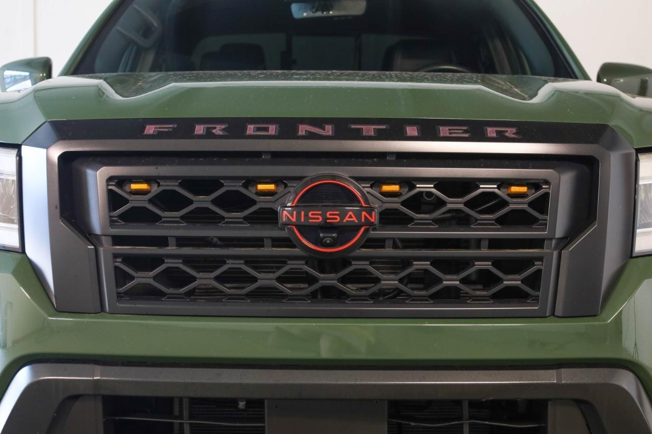 Nissan Frontier Crew Cab 4x4 PRO-4X Auto *Ltd Avail* 2023