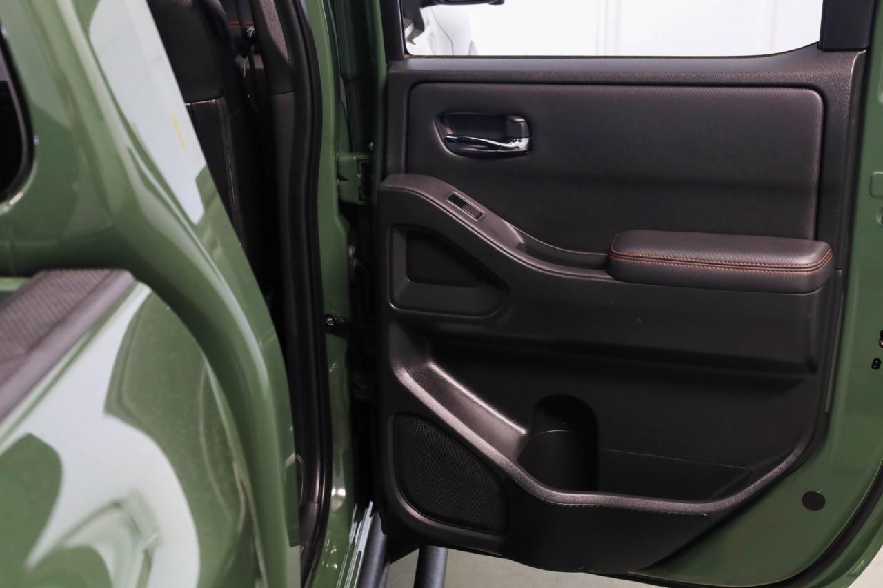 Nissan Frontier Crew Cab 4x4 PRO-4X Auto *Ltd Avail* 2023