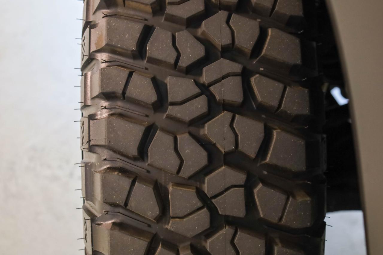 Nissan Frontier Crew Cab 4x4 PRO-4X Auto *Ltd Avail* 2023