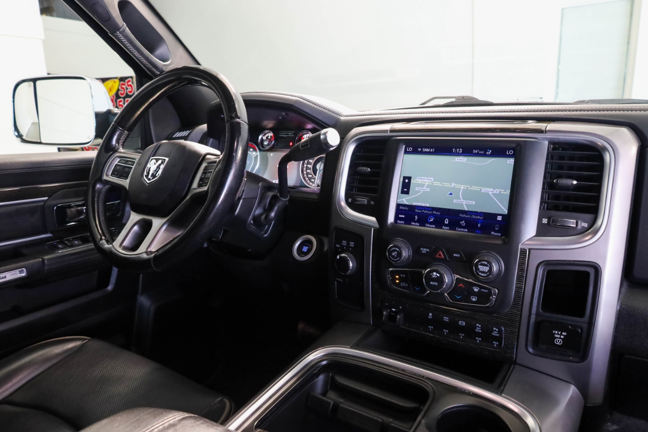 RAM 2500 Limited 4x4 Mega Cab 6'4" Box 2018 RAM 2500 Limited 4x4 Mega Cab 6'4" Box 2018