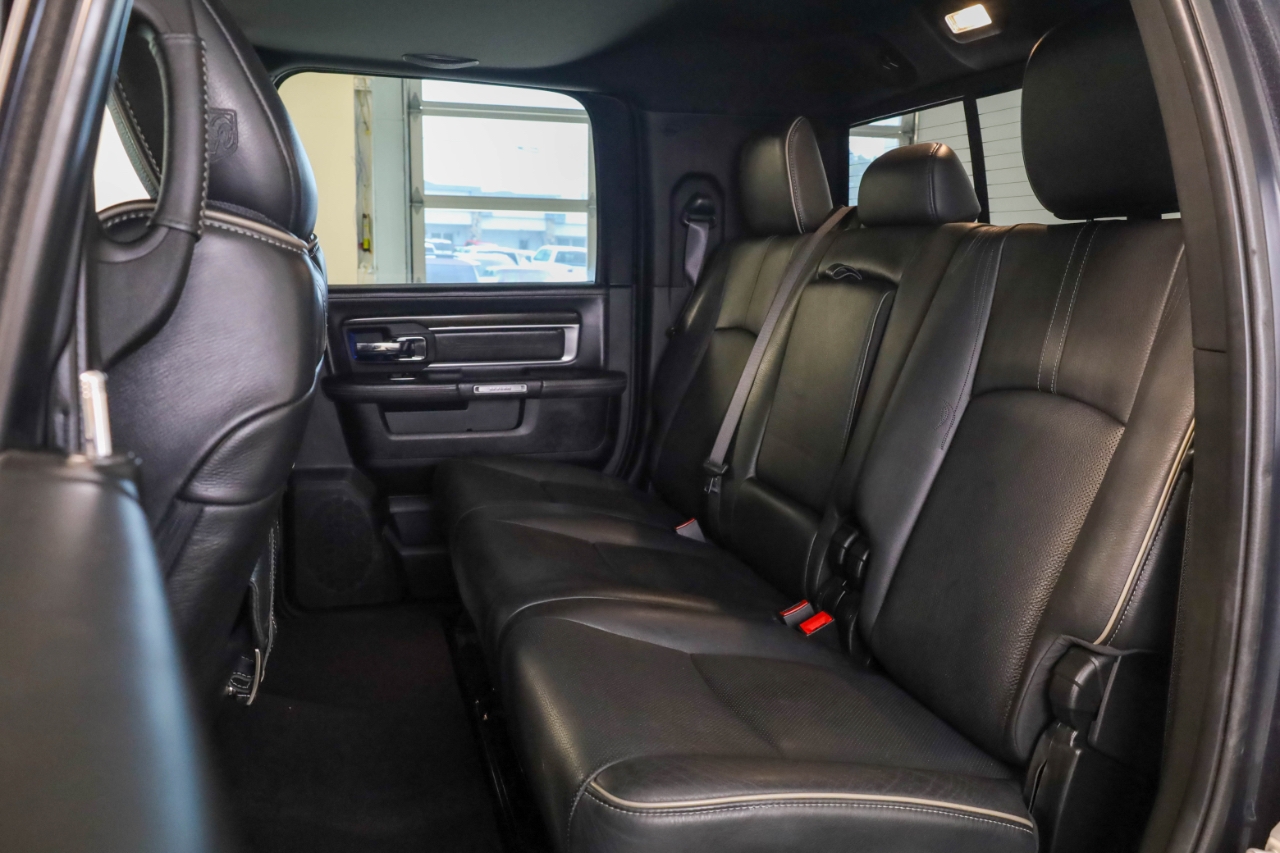 RAM 2500 Limited 4x4 Mega Cab 6'4" Box 2018 RAM 2500 Limited 4x4 Mega Cab 6'4" Box 2018