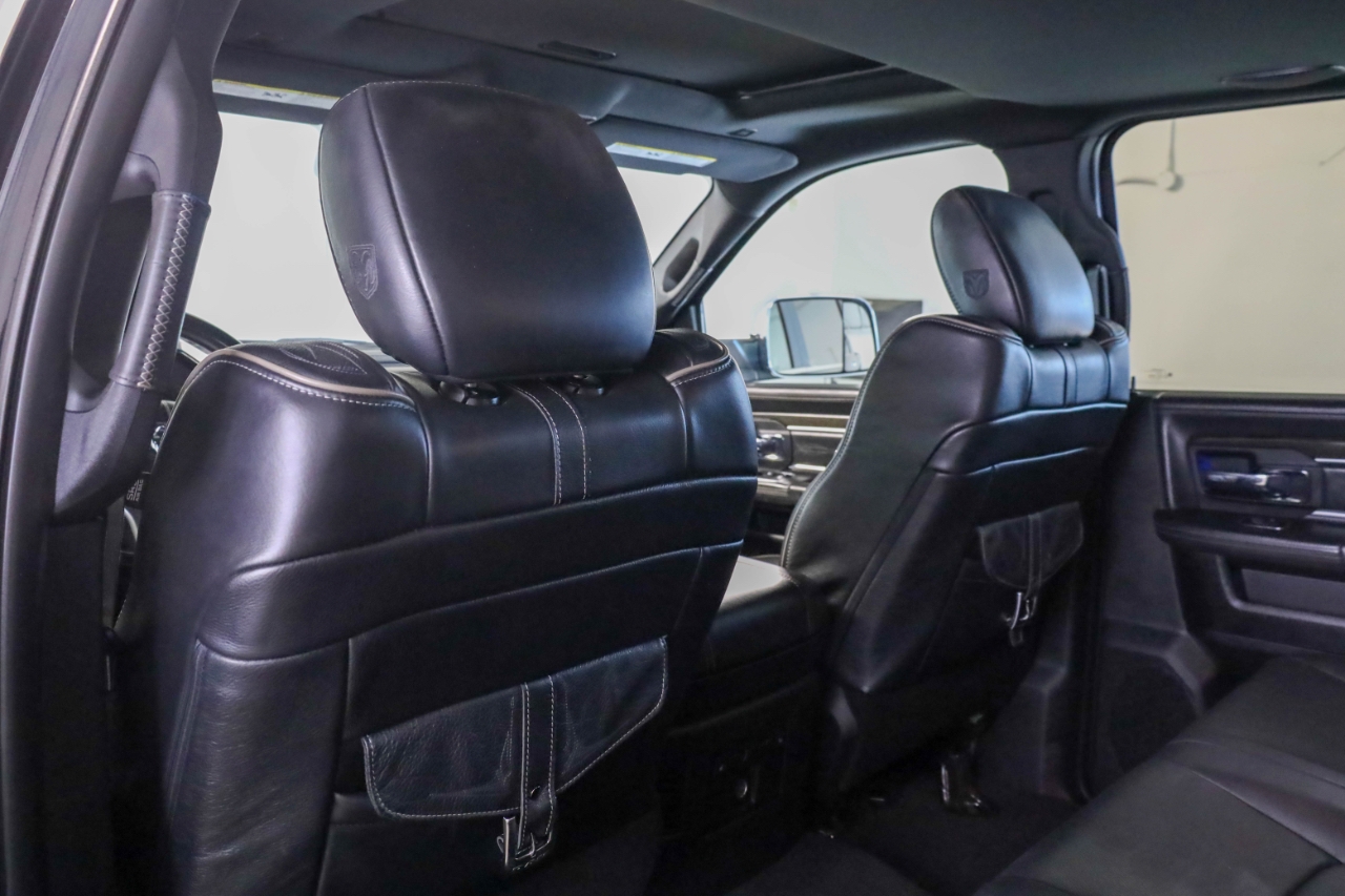 RAM 2500 Limited 4x4 Mega Cab 6'4" Box 2018 RAM 2500 Limited 4x4 Mega Cab 6'4" Box 2018