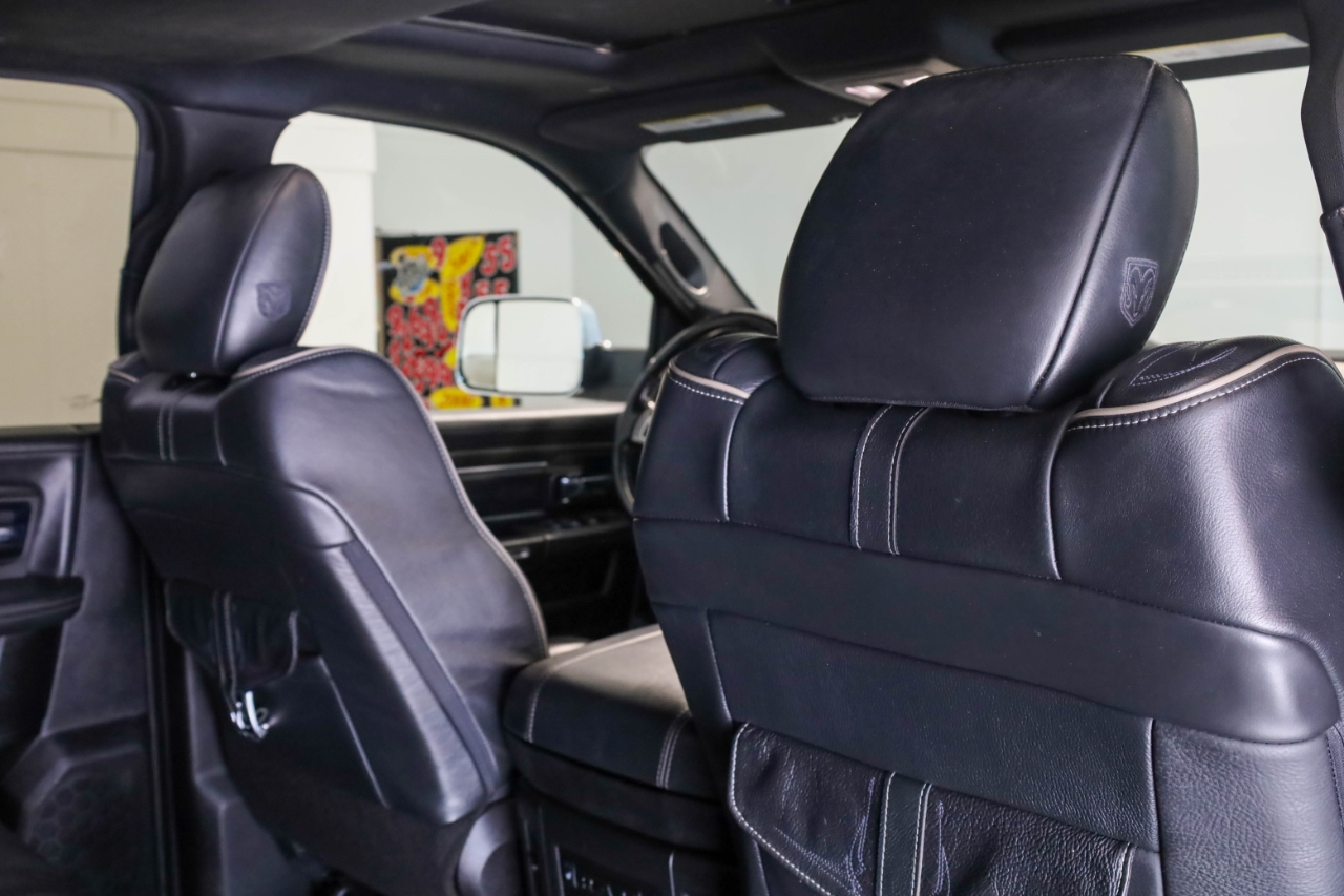 RAM 2500 Limited 4x4 Mega Cab 6'4" Box 2018 RAM 2500 Limited 4x4 Mega Cab 6'4" Box 2018