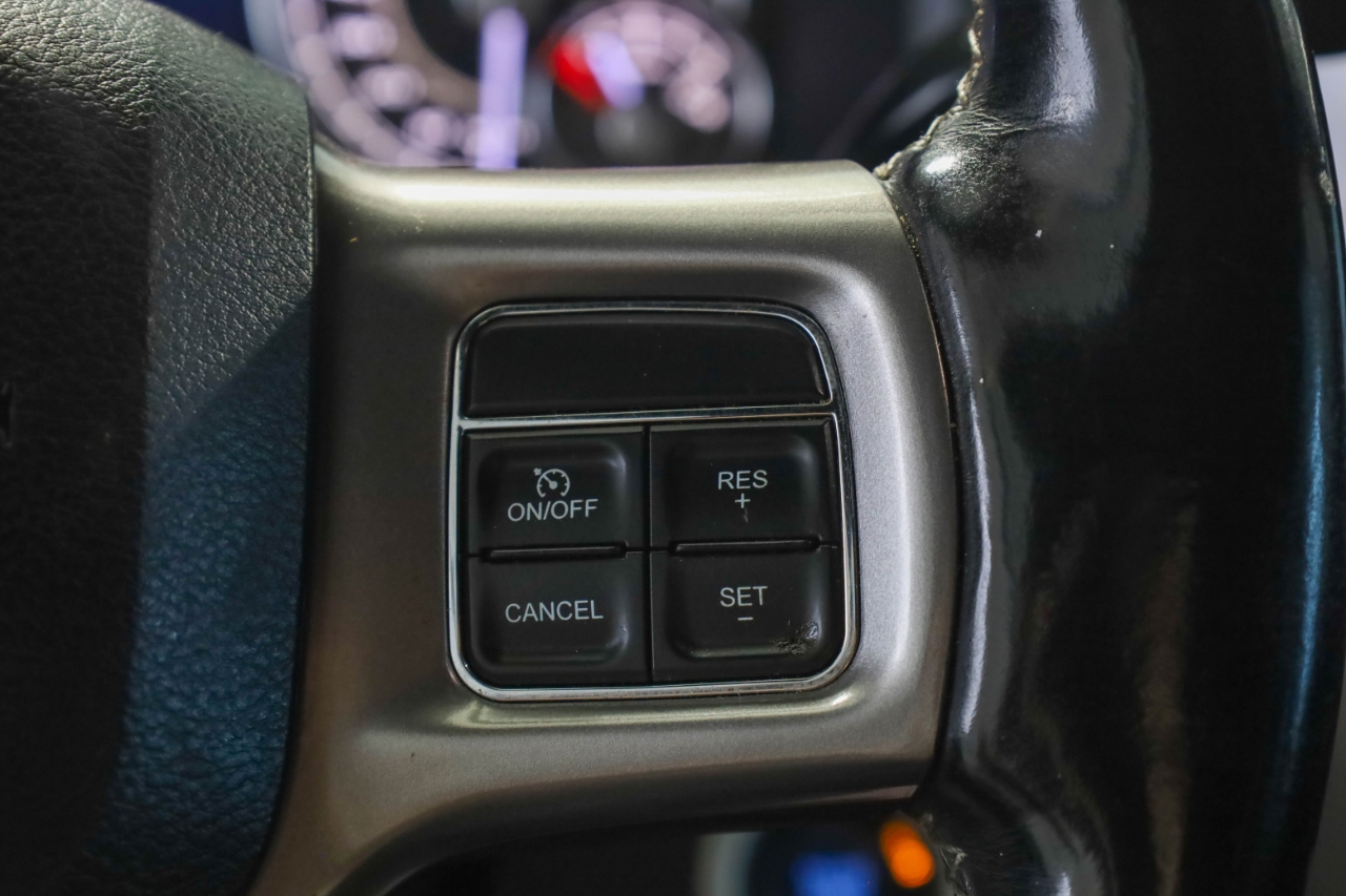 RAM 2500 Limited 4x4 Mega Cab 6'4" Box 2018 RAM 2500 Limited 4x4 Mega Cab 6'4" Box 2018