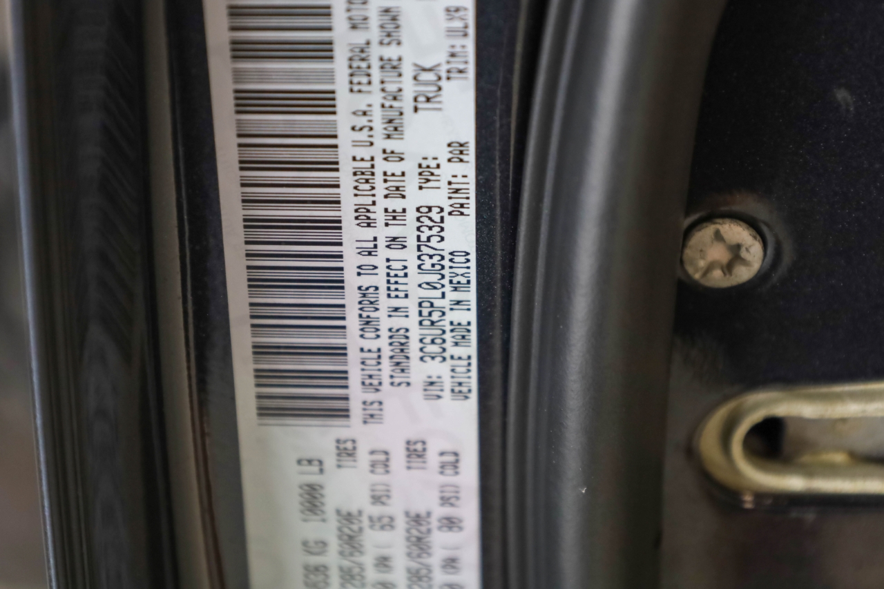 RAM 2500 Limited 4x4 Mega Cab 6'4" Box 2018 RAM 2500 Limited 4x4 Mega Cab 6'4" Box 2018