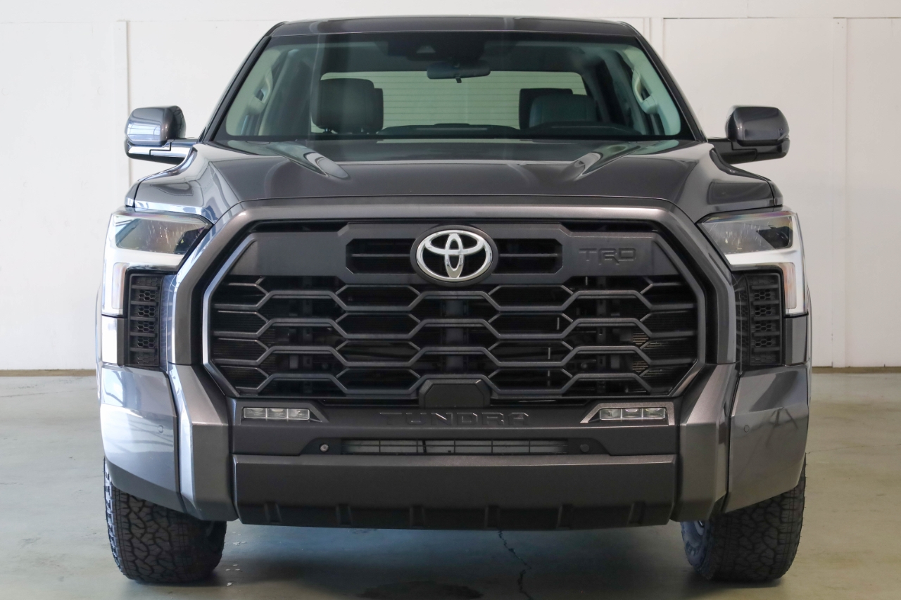 Toyota Tundra 4WD SR5 CrewMax 5.5' Bed (Natl) 2023