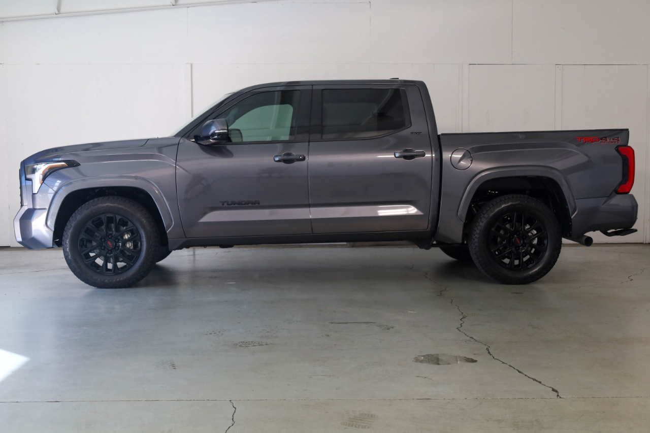 Toyota Tundra 4WD SR5 CrewMax 5.5' Bed (Natl) 2023