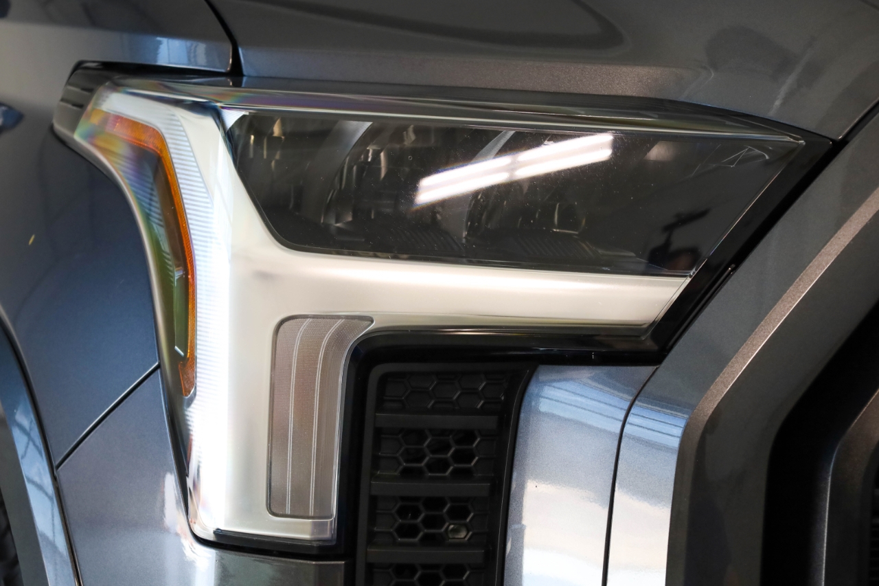 Toyota Tundra 4WD SR5 CrewMax 5.5' Bed (Natl) 2023