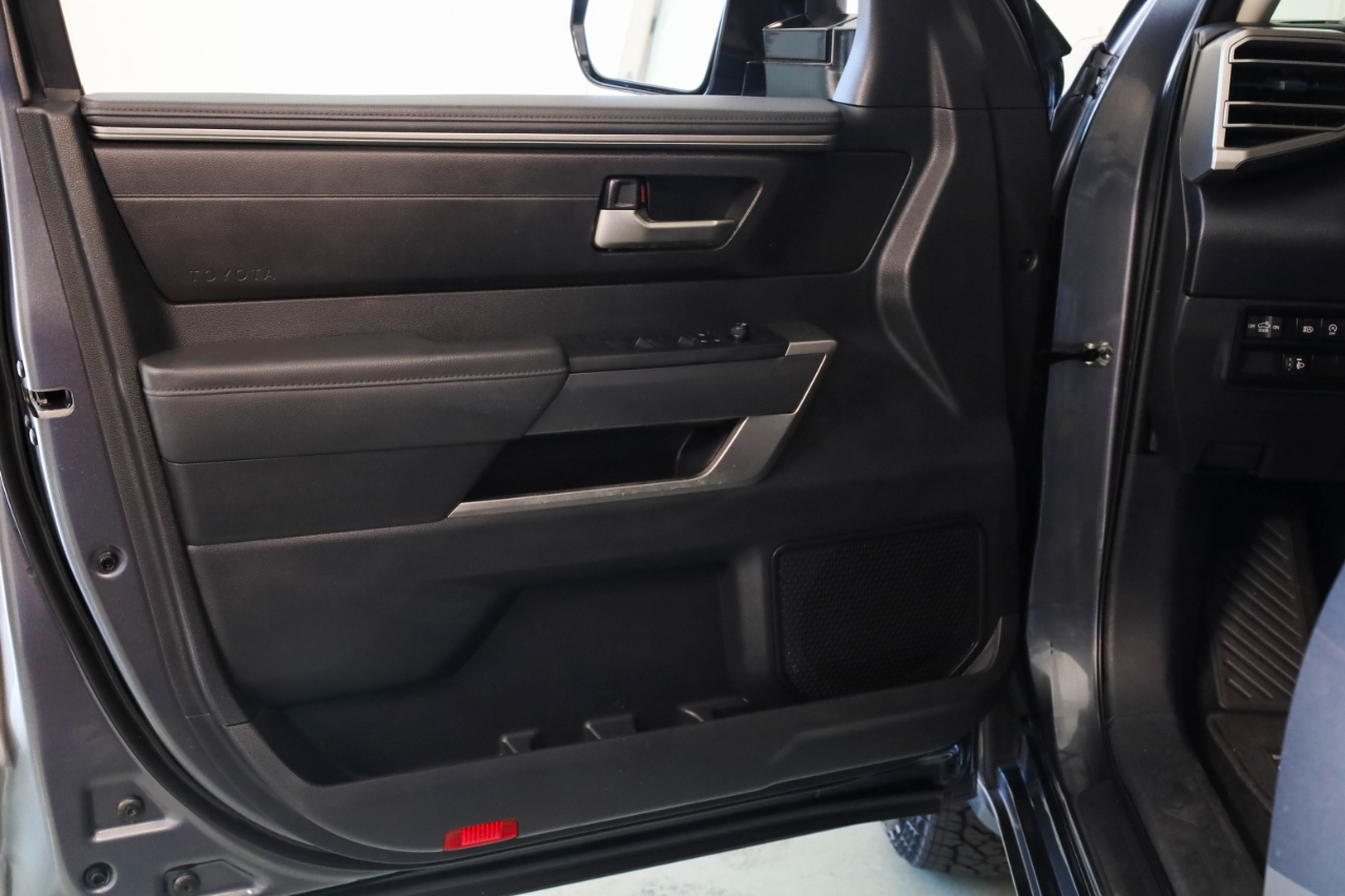 Toyota Tundra 4WD SR5 CrewMax 5.5' Bed (Natl) 2023