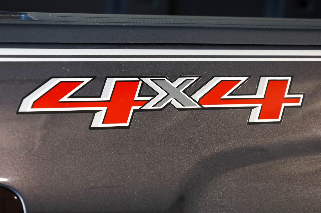 Chevrolet Silverado 1500 4WD Crew Cab 143.5" LT w/1LT 2015 Chevrolet Silverado 1500 4WD Crew Cab 143.5" LT w/1LT 2015