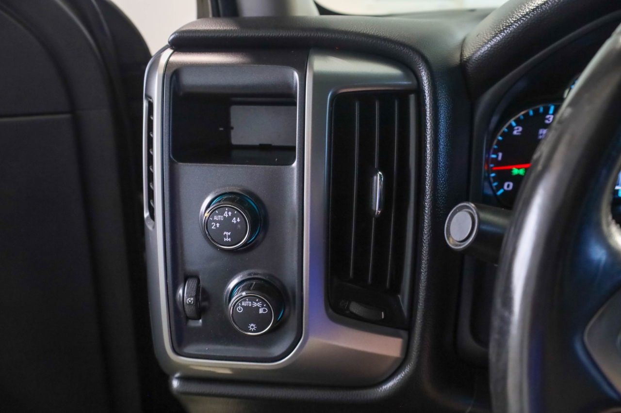 Chevrolet Silverado 1500 4WD Crew Cab 143.5" LT w/1LT 2015 Chevrolet Silverado 1500 4WD Crew Cab 143.5" LT w/1LT 2015