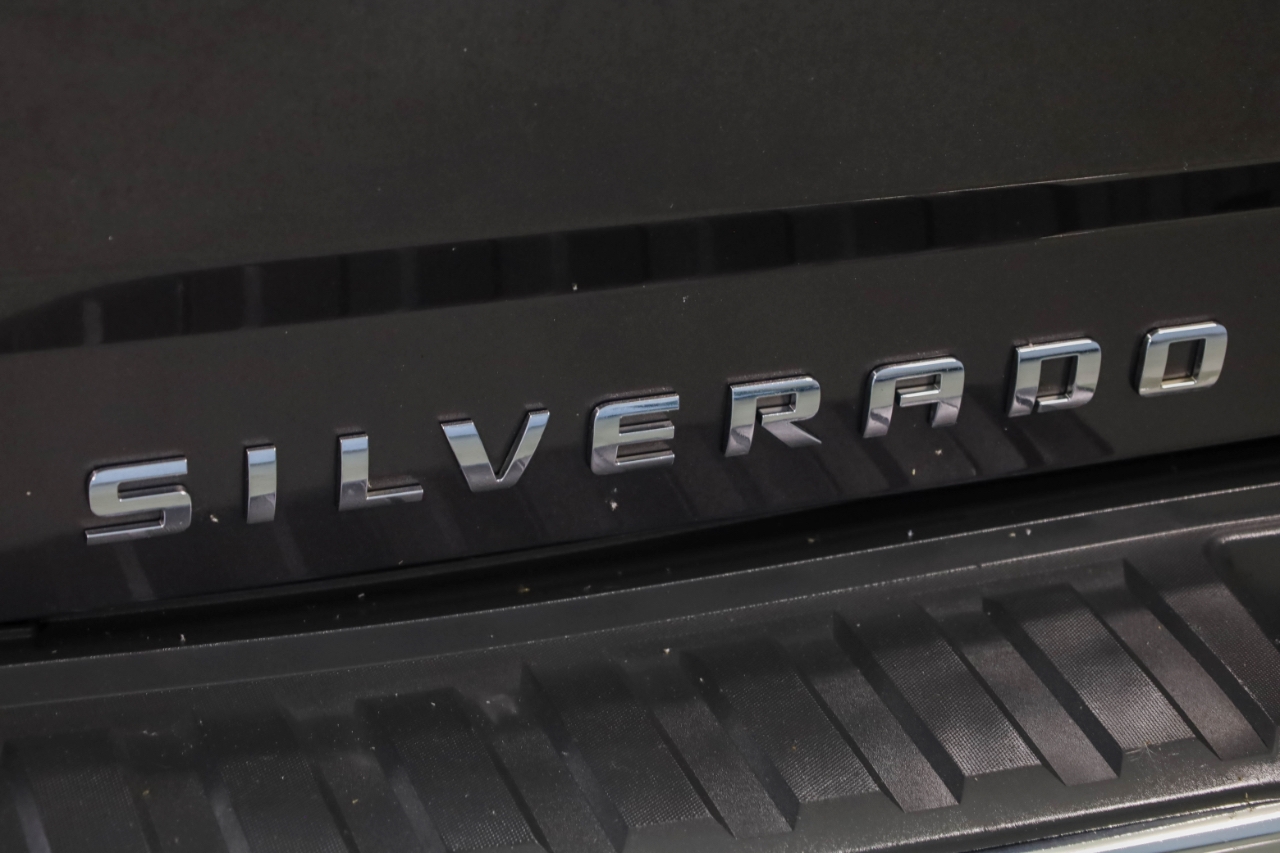 Chevrolet Silverado 1500 4WD Crew Cab 143.5" LT w/1LT 2015 Chevrolet Silverado 1500 4WD Crew Cab 143.5" LT w/1LT 2015