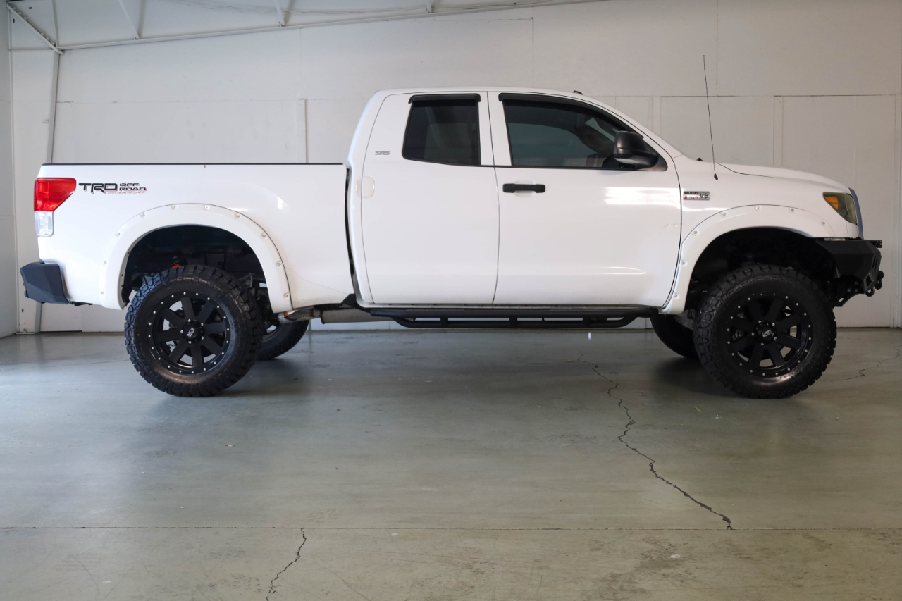 Toyota Tundra 4WD Truck Double Cab 5.7L FFV V8 6-Spd AT (Natl) 2013 Toyota Tundra 4WD Truck Double Cab 5.7L FFV V8 6-Spd AT (Natl) 2013