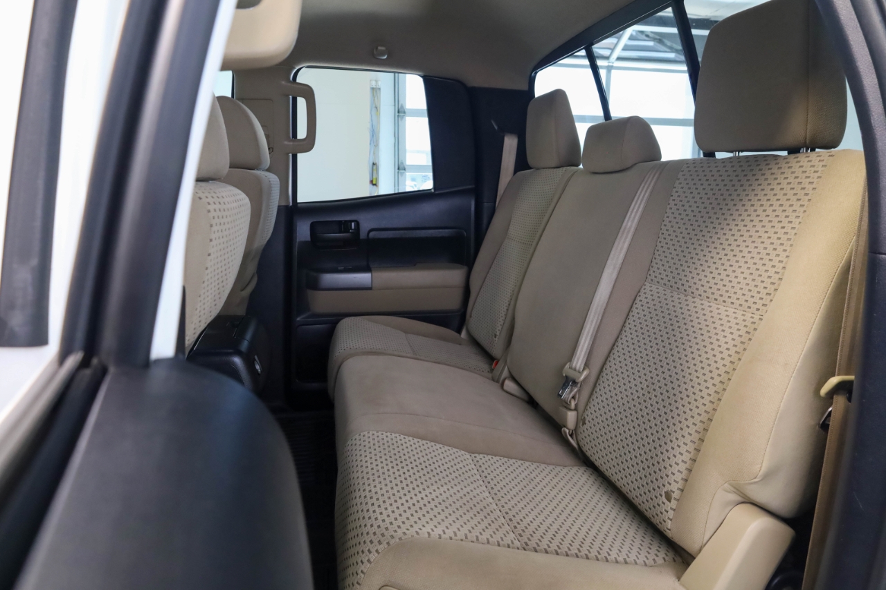 Toyota Tundra 4WD Truck Double Cab 5.7L FFV V8 6-Spd AT (Natl) 2013 Toyota Tundra 4WD Truck Double Cab 5.7L FFV V8 6-Spd AT (Natl) 2013