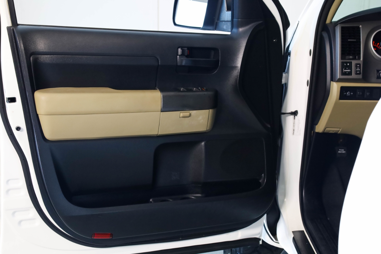 Toyota Tundra 4WD Truck Double Cab 5.7L FFV V8 6-Spd AT (Natl) 2013 Toyota Tundra 4WD Truck Double Cab 5.7L FFV V8 6-Spd AT (Natl) 2013