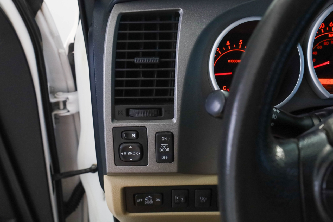 Toyota Tundra 4WD Truck Double Cab 5.7L FFV V8 6-Spd AT (Natl) 2013 Toyota Tundra 4WD Truck Double Cab 5.7L FFV V8 6-Spd AT (Natl) 2013