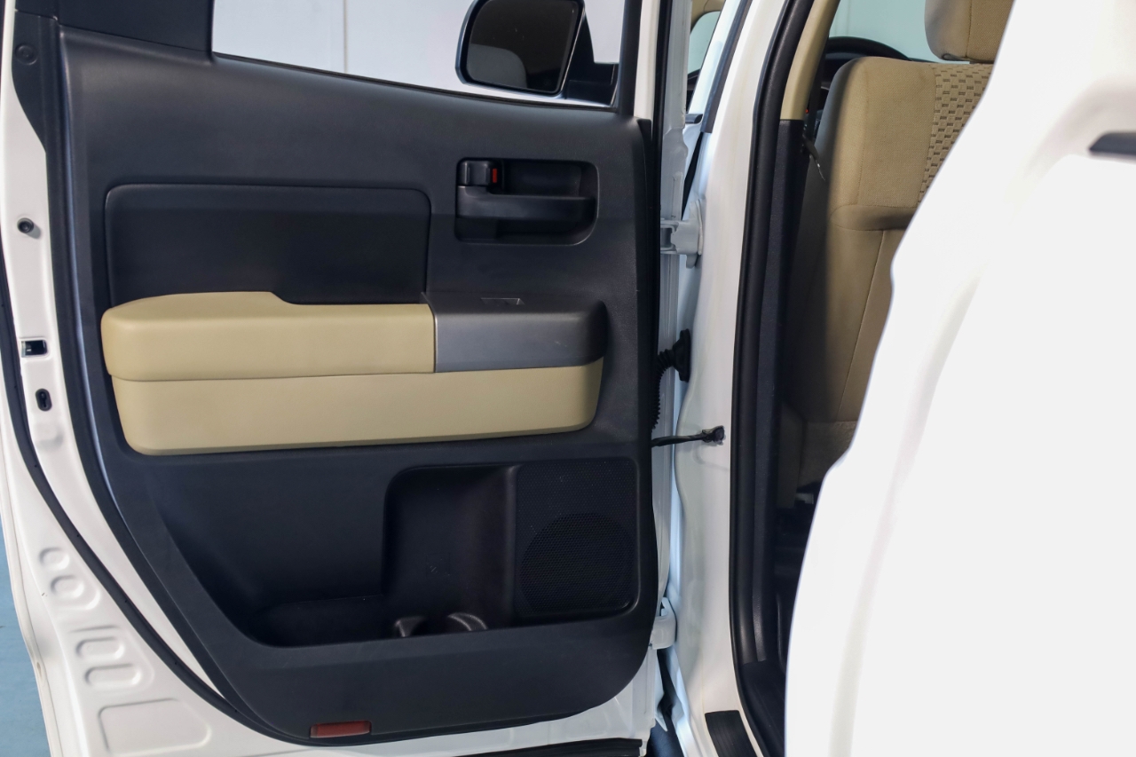 Toyota Tundra 4WD Truck Double Cab 5.7L FFV V8 6-Spd AT (Natl) 2013 Toyota Tundra 4WD Truck Double Cab 5.7L FFV V8 6-Spd AT (Natl) 2013