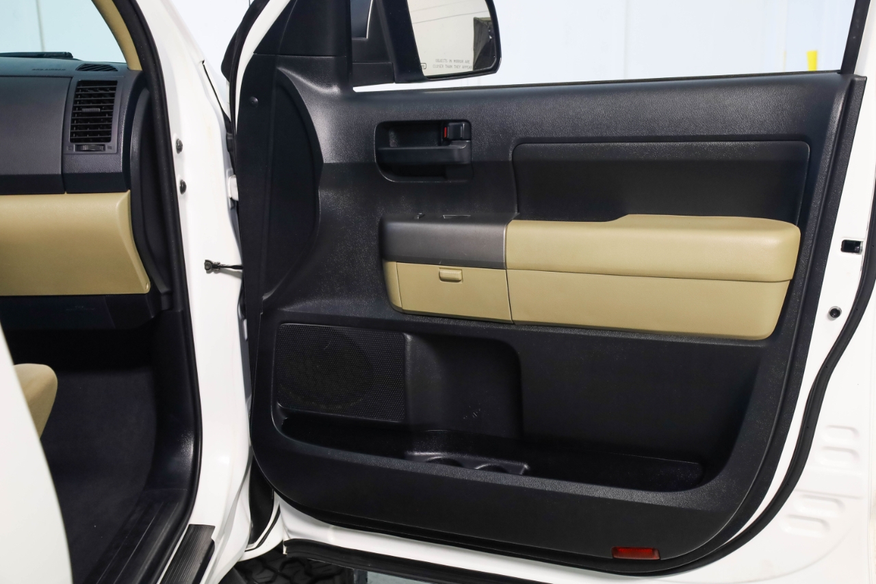 Toyota Tundra 4WD Truck Double Cab 5.7L FFV V8 6-Spd AT (Natl) 2013 Toyota Tundra 4WD Truck Double Cab 5.7L FFV V8 6-Spd AT (Natl) 2013