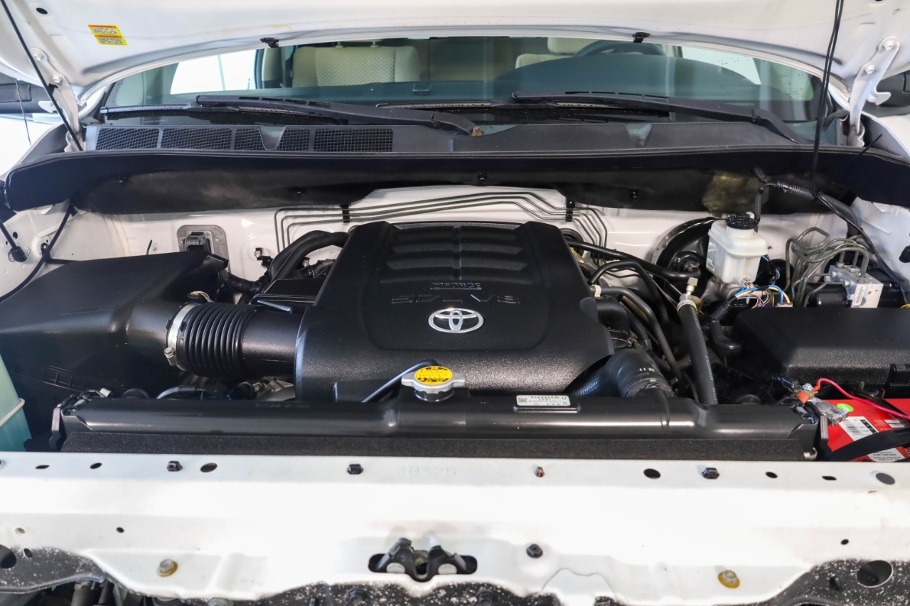 Toyota Tundra 4WD Truck Double Cab 5.7L FFV V8 6-Spd AT (Natl) 2013 Toyota Tundra 4WD Truck Double Cab 5.7L FFV V8 6-Spd AT (Natl) 2013