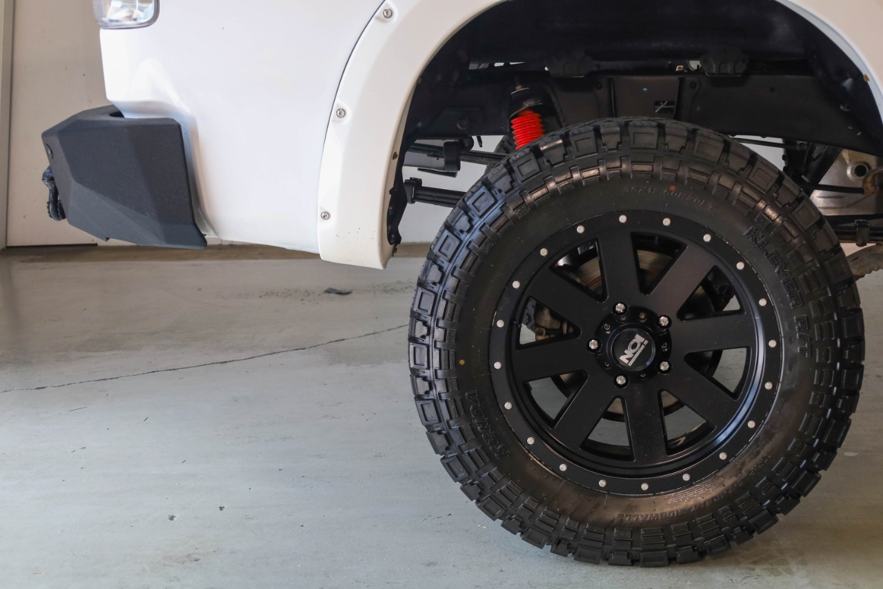 Toyota Tundra 4WD Truck Double Cab 5.7L FFV V8 6-Spd AT (Natl) 2013 Toyota Tundra 4WD Truck Double Cab 5.7L FFV V8 6-Spd AT (Natl) 2013