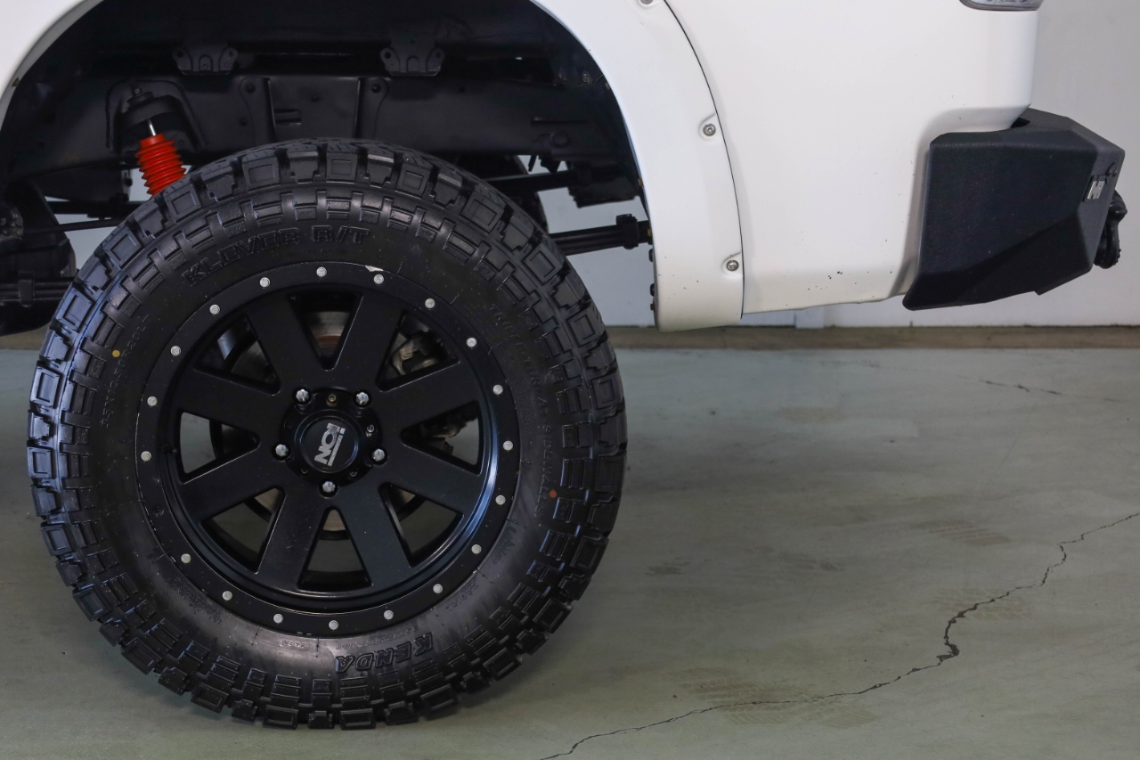 Toyota Tundra 4WD Truck Double Cab 5.7L FFV V8 6-Spd AT (Natl) 2013 Toyota Tundra 4WD Truck Double Cab 5.7L FFV V8 6-Spd AT (Natl) 2013