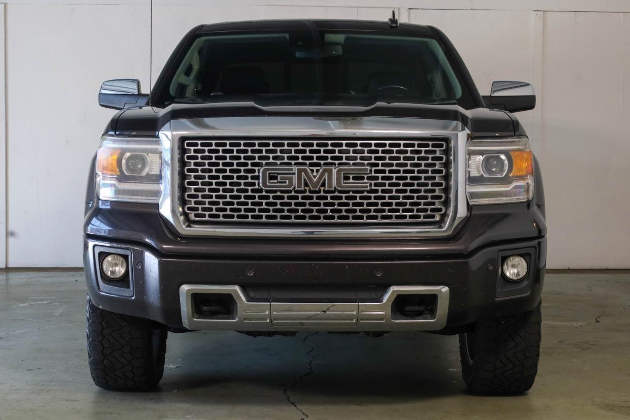 GMC Sierra 1500 4WD Crew Cab 143.5" Denali 2015
