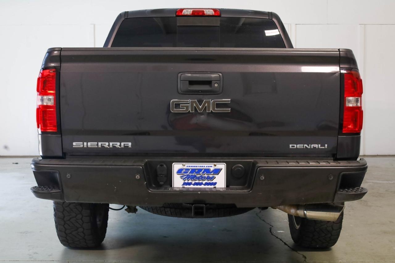 GMC Sierra 1500 4WD Crew Cab 143.5" Denali 2015
