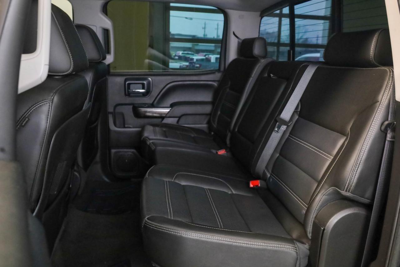 GMC Sierra 1500 4WD Crew Cab 143.5" Denali 2015