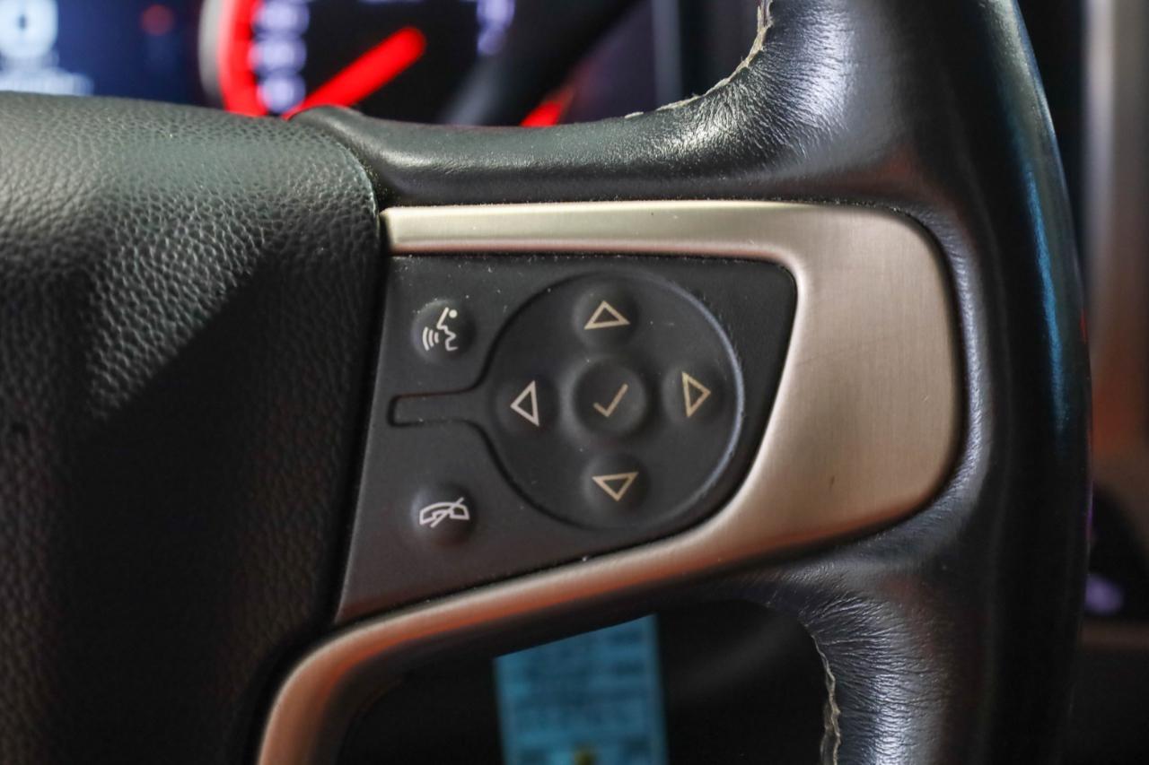 GMC Sierra 1500 4WD Crew Cab 143.5" Denali 2015